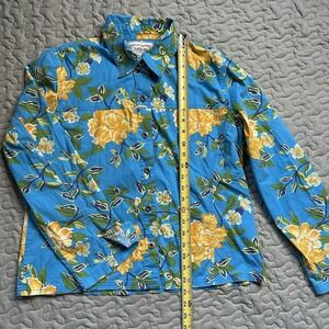 Women's Medium Blue Floral Button Down Blouse 3D Embroidered Artsy Career Work